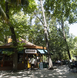 Restaurante de Olivier causa polémica na Estrela: como se vive agora no jardim mais emblemático de Lisboa