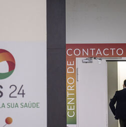 Sistemas do SNS afetados por falha de energia estão 'praticamente todos operacionais' 