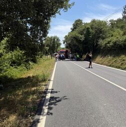 Despiste de carrinha de clube de futsal provoca um morto e seis feridos em Mafra