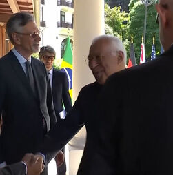 Macron, Lula, Costa e Von der Leyen chegam à cimeira do G7 