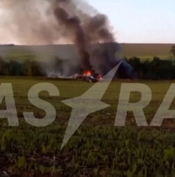 Bombardeiro russo cai durante voo de treino na Sibéria 