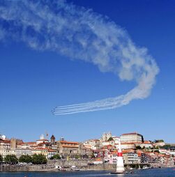 Acrobacias sobre o Douro