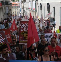 Explicador: alteração à lei laboral terá mais impacto no setor público ou privado?