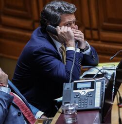 Pacote laboral chumba no Parlamento: não houve acordo entre o PSD e o Chega