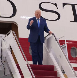 Trump apresenta novo Air Force One e garante retoma da navegação em Ormuz