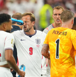 Faz sentido pausas para hidratação em todos os jogos do Mundial? 'Justificação médica não é 100 por cento válida'