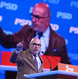 PSD/Congresso: Pinto Luz diz que Governo jamais aceitaria hipotecar pensões dos nossos filhos e netos 
