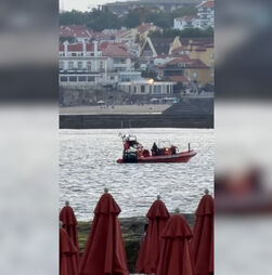 Resgatado banhista na praia do Tamariz no Estoril