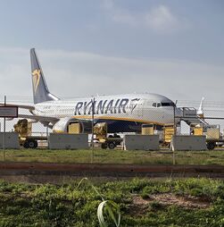 Há cada vez mais passageiros a fumar a bordo de aviões: este ano já foram instaurados 58 processos
