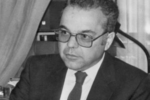 Morreu o antigo ministro social-democrata Carlos Brito