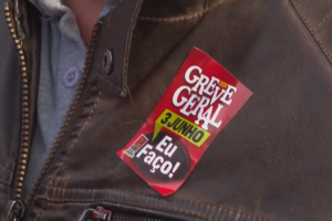 Transportes parados, longas filas de trânsito e hospitais a serviços mínimos: greve geral afeta o País de norte a sul