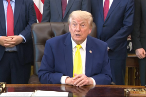 Trump afirma que “seria uma honra” reunir-se com o novo líder supremo do Irão