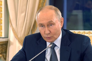 “Onde está um facto comprovado?”: Putin rejeita acusações de interferência russa na Europa