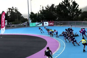 A queda aparatosa que deixou quatro patinadoras feridas no Campeonato Nacional de Absolutos