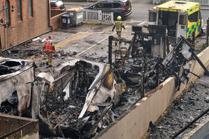 Quatro ambulâncias pertencentes a uma instituição judaica foram incendiadas em Londres