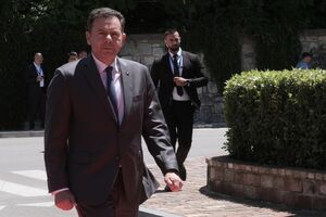 10 Junho: Montenegro promete 'garantir condições' aos que ensinam português no estrangeiro