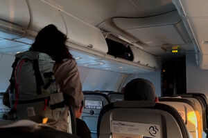 “Precisamos de sair”: Passageiros pedem para abandonar avião após alertas de ataque do Irão em Telavive 