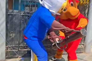 Polícias disfarçam-se de mascotes do Mundial para apanhar traficante de droga 