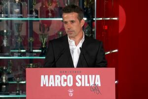 "Honra, orgulho e responsabilidade": Marco Silva apresentado na Luz