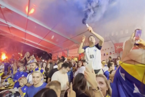 Festa em Sarajevo após empate da Bósnia na estreia no Mundial 