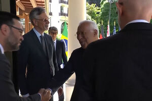 Macron, Lula, Costa e Von der Leyen chegam à cimeira do G7 