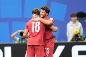 João Neves celebra o golo