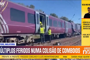 Colisão entre dois comboios em Bedford, Inglaterra