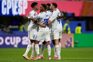 Cabo Verde regressa à ação