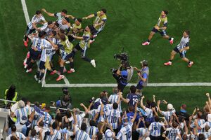 Argentina celebra golo de Messi 