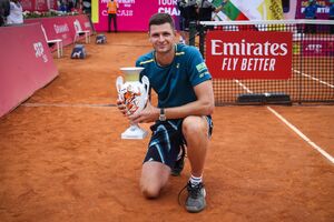 Hubert Hurkacz foi campeão em 2024 no Estoril