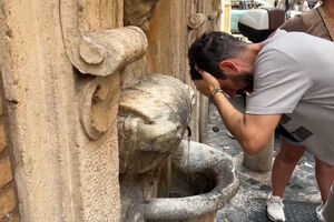 Leques, ventoinhas, chapéus e muita água: é assim que a Europa está a enfrentar a onda de calor