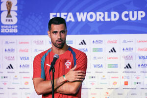 Diogo Costa fala aos jornalistas sobre o jogo com a Colômbia