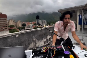 Músico em Caracas registou sismo na Venezuela enquanto se preparava para gravar