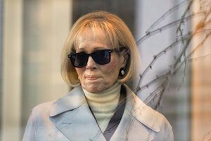E. Jean Carroll acusou Donald Trump de agressão sexual
