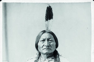  Resistência Indígena, 1885 - Retrato de Sitting Bull, proeminente chefe e líder espiritual Hunkpapa Lakota, uma das figuras mais  importantes da resistência indígena  à expansão do governo dos EUA no século XIX. 