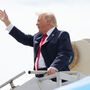 Irão: Trump descarta retirada de tropas até conseguir concluir a missão