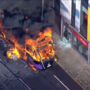 Imagens aéreas mostram chamas e caos nas ruas de Belfast durante protestos anti-imigração