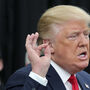 Associação belga dá a Trump anel com diamantes, safiras, esmeraldas e rubis