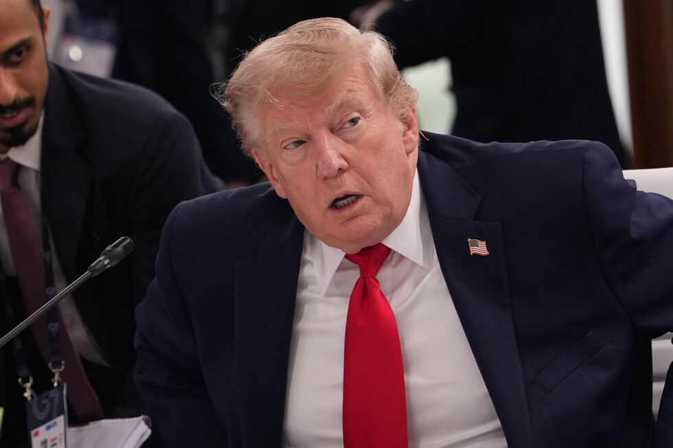 Responsável iraniano diz que Trump tem "padrão de comportamento psicopático"