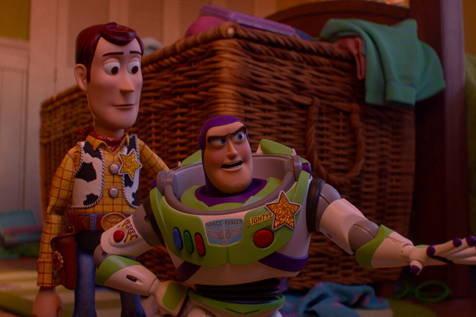 Woody e Buzz Lightyear, duas das personagens mais adoradas da história do cinema de animação, estão de regresso em "Toy Story 5"