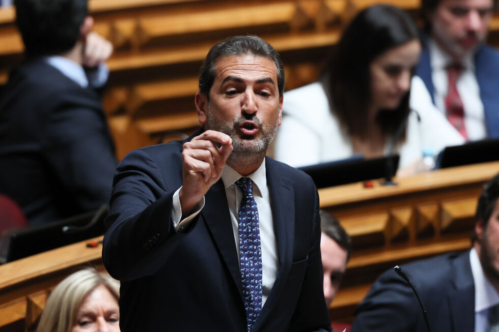 Hugo Soares criticou recuo do Chega