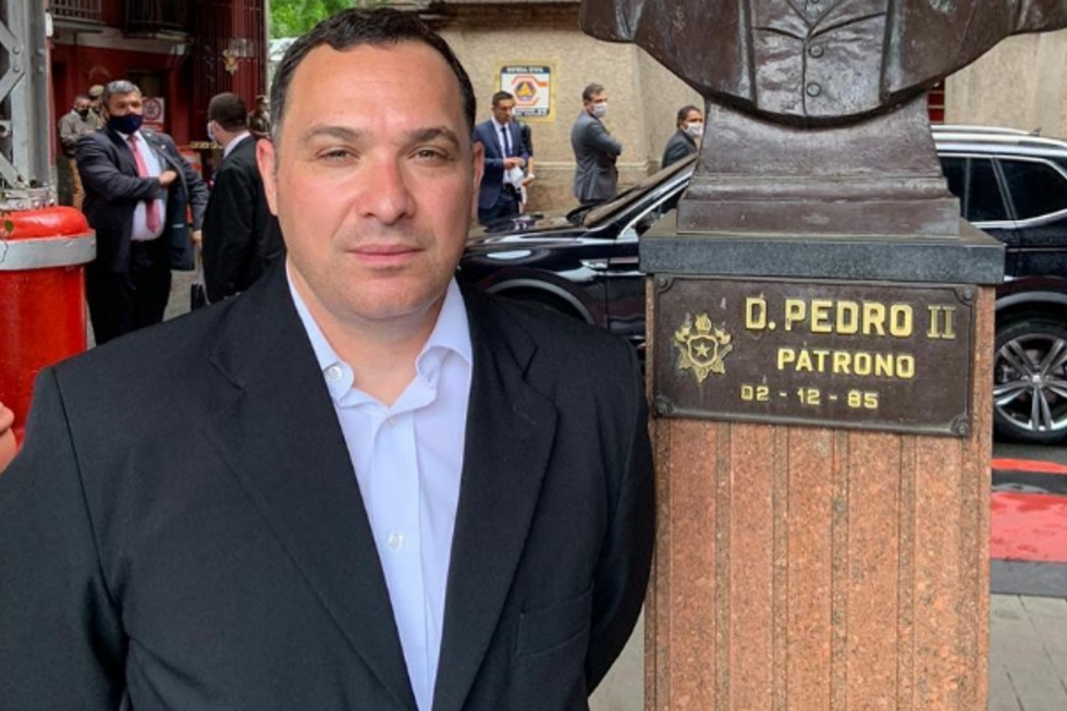 D. Pedro Tiago de Orléans e Bragança luta por palácio
