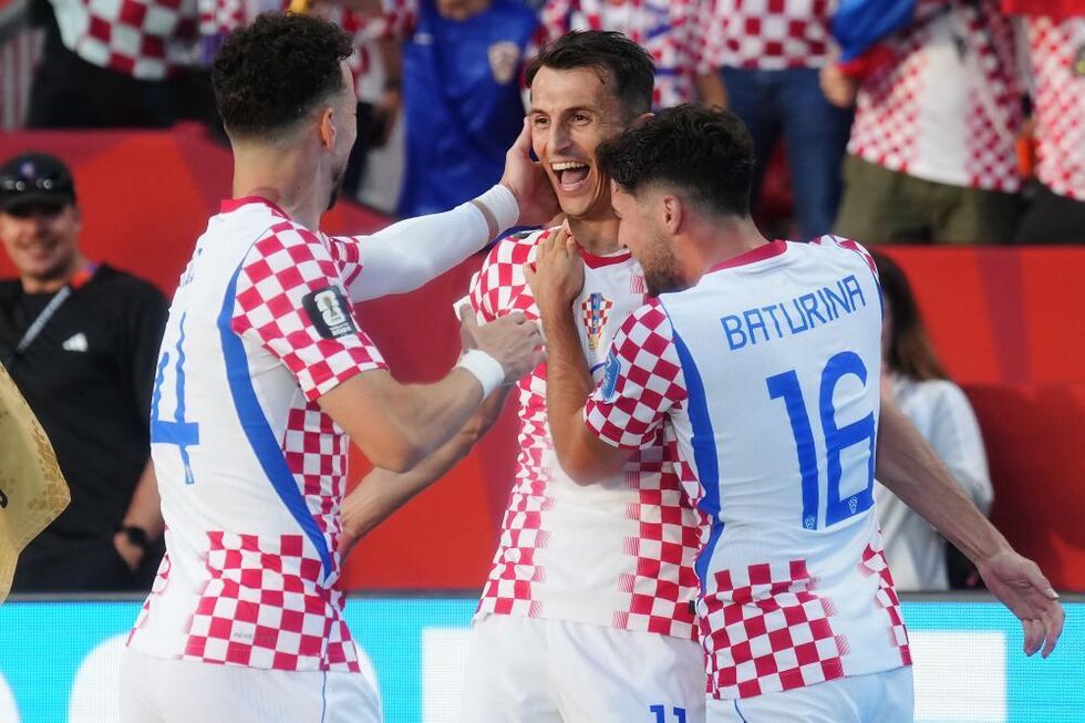 Budimir celebra o golo