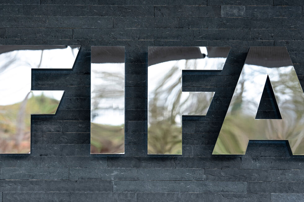 'Perseguição' a dois dos envolvidos em escândalo de corrupção na FIFA chega ao fim mais de 10 anos depois