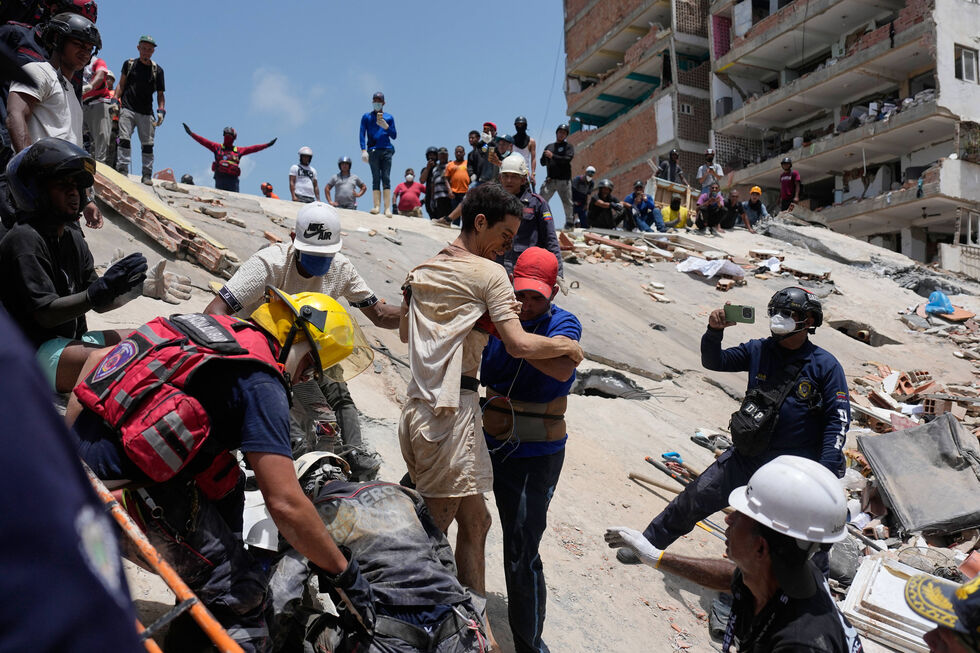 Sismos na Venezuela deixaram pelo menos 929 mortos