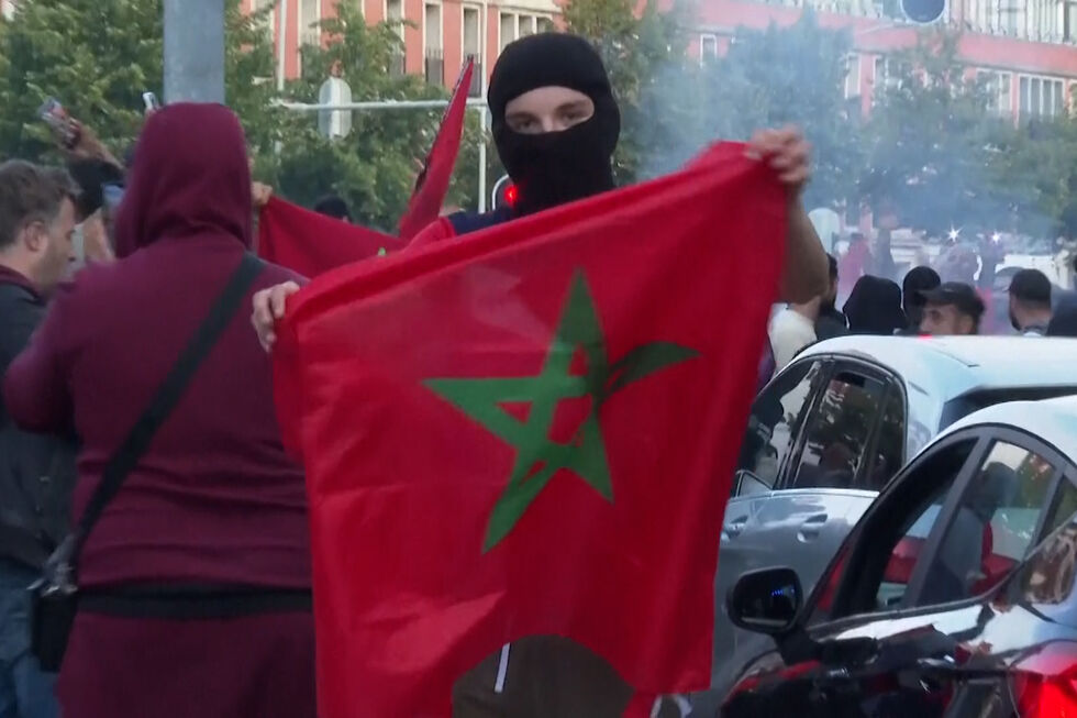Adeptos entram em confronto com a polícia após vitória de Marrocos no Mundial2026  