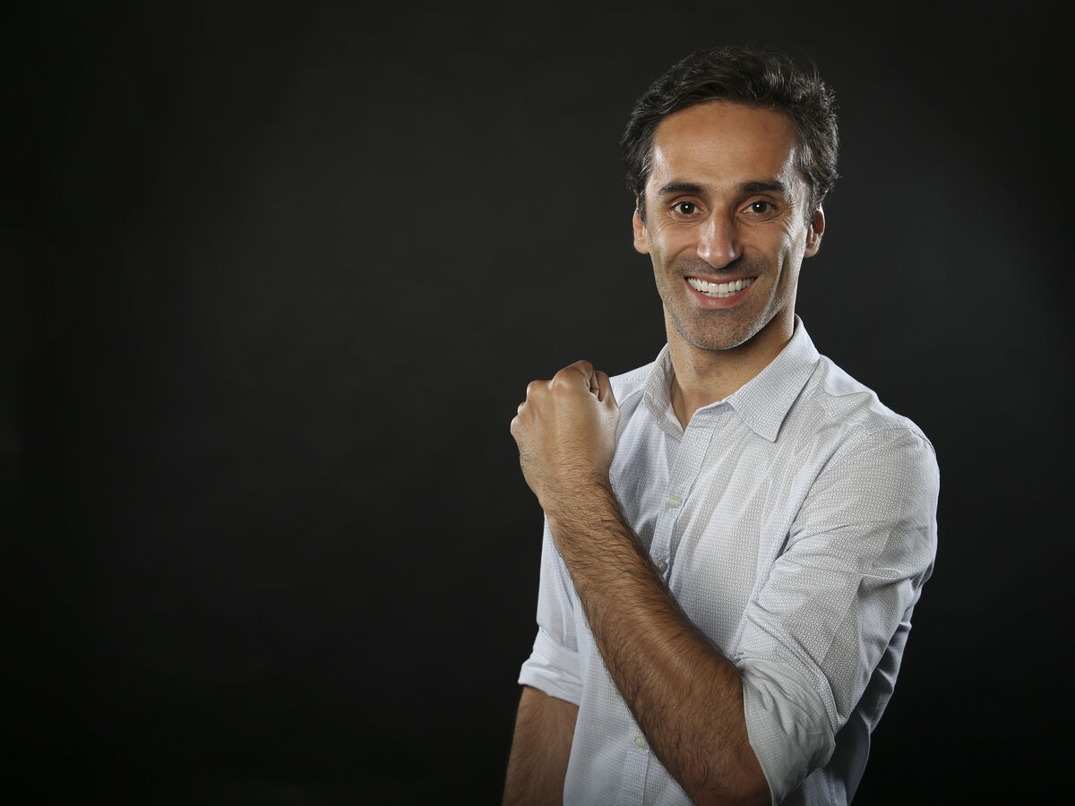 Jonas: "Com 16 anos ajudava o meu irmão na farmácia"