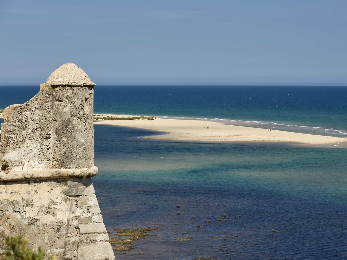 Praia, mesa e património: Tavira é a joia do sotavento