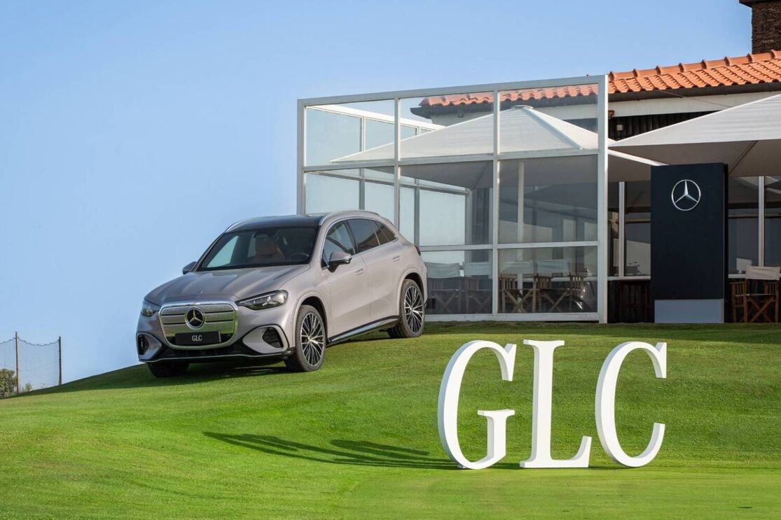 Mercedes GLC em evento de golfe