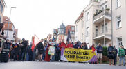 <![CDATA[ Milhares protestam contra convenção da extrema-direita alemã em Erfurt ]]>